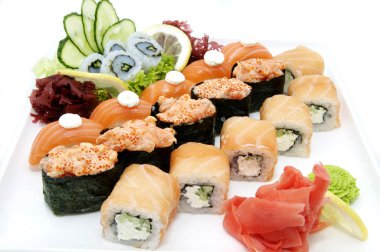 Japon balık ve sebze ile rulo