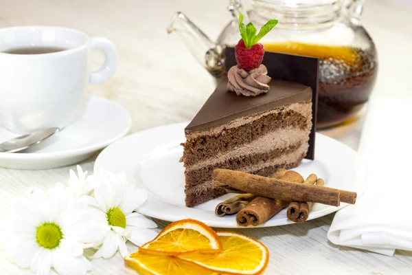 Piece of cake with a cup of tea — Stock Photo, Image