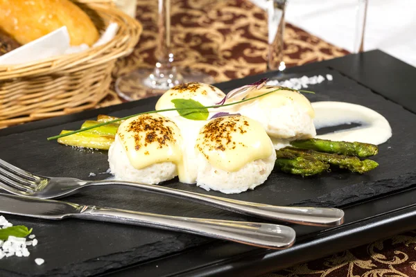 Boulettes de viande aux asperges — Photo