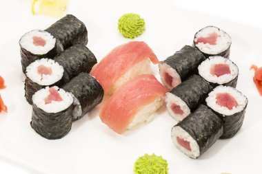 geleneksel sushi