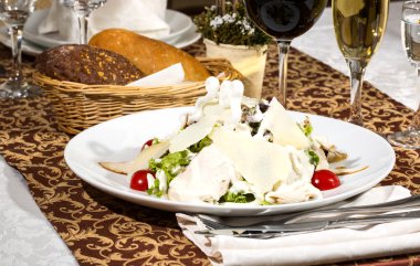 Sezar salatası