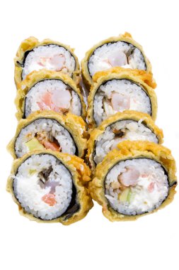 beyaz zemin üzerine Japon suşi deniz ürünleri