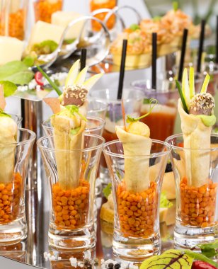 kanepe et sebze ve deniz ürünleri