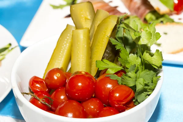 Pickled vegetables, cucumber tomatoes — Stock Photo, Image