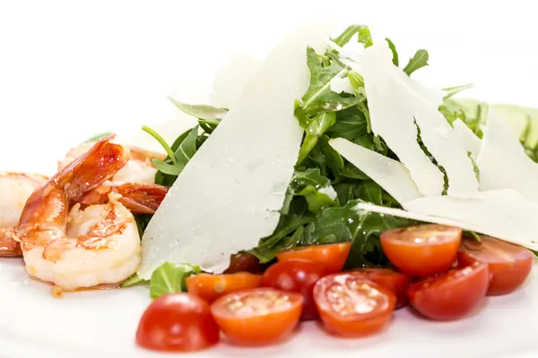Salade met garnalen en rucola — Stockfoto
