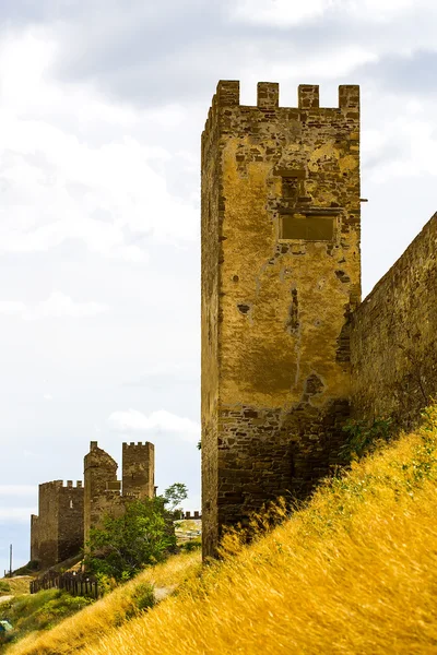 Башня древнего замка — стоковое фото