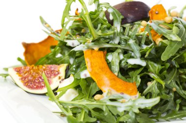 roka incir ve peynirli salata