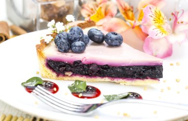 böğürtlenli turta