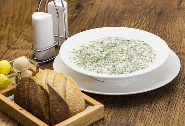 Soupe froide de lait et légumes — Photo