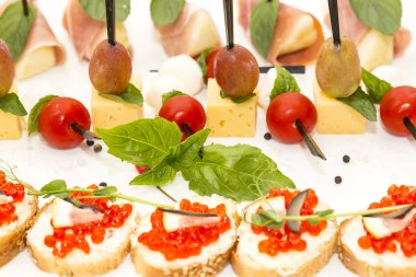 et balık ve sebze ile kanepe