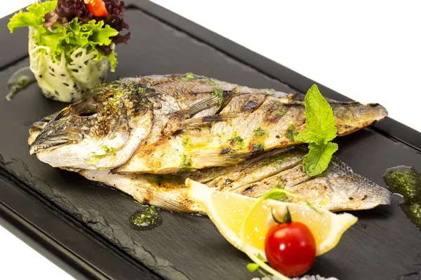 Sea fish cooked on the grill — Stock Photo, Image