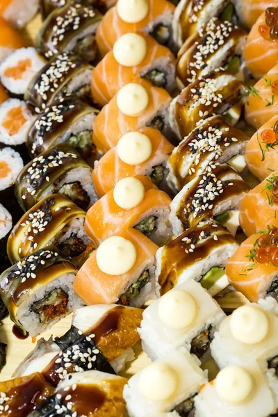 Fruits de mer japonais sushi — Photo