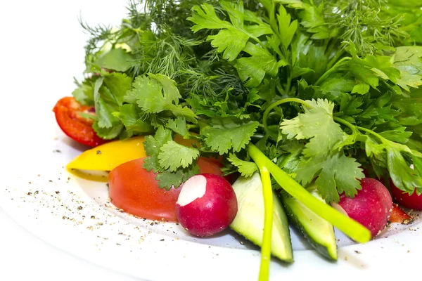 Verduras frescas sobre un fondo blanco —  Fotos de Stock