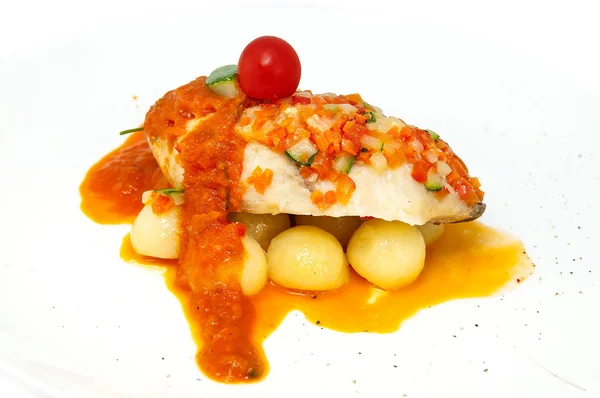 Pescado al horno con patatas —  Fotos de Stock