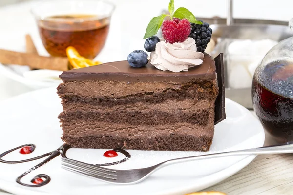 Pedaço de bolo de chocolate — Fotografia de Stock