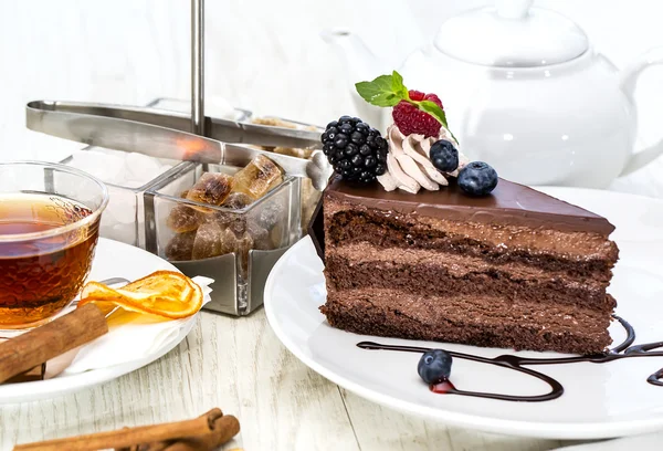 Pedaço de bolo de chocolate — Fotografia de Stock