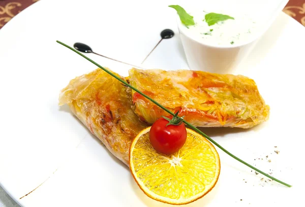 Cabbage rolls with sauce — Stock Photo, Image