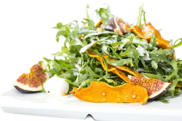 Salada de figos de arugula e queijo — Fotografia de Stock