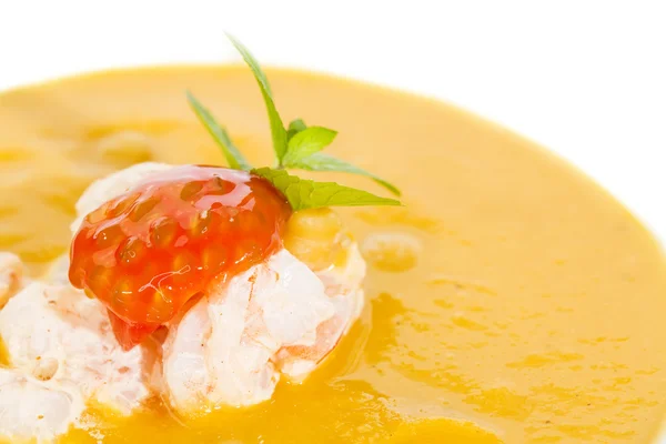 Soupe de citrouille aux crevettes et tomates — Photo