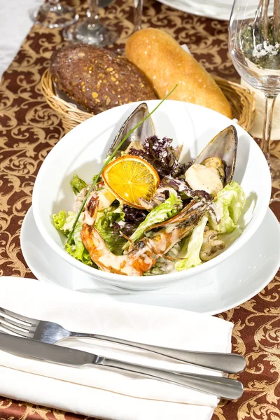 Seafood salad — Stock Photo, Image