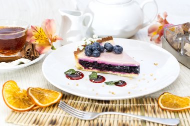 böğürtlenli turta