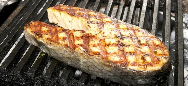 Juicy steak grilled salmon — Stock Photo, Image
