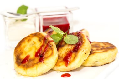 ekşi krema ve reçel ile Cheesecakes