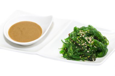 egzotik deniz yosunu ile salata