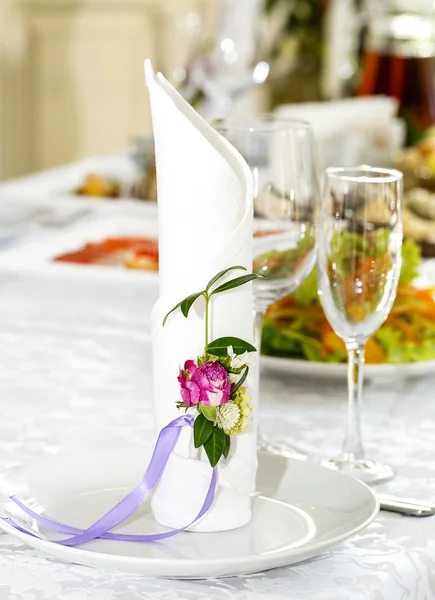 Bouquet on a table — Stock Photo, Image