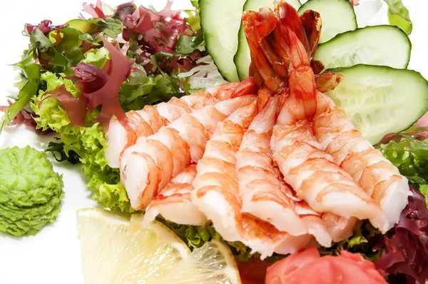 Japán konyha sashimi, zöldségek és halak — Stock Fotó