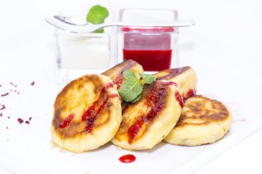 ekşi krema ve reçel ile Cheesecakes