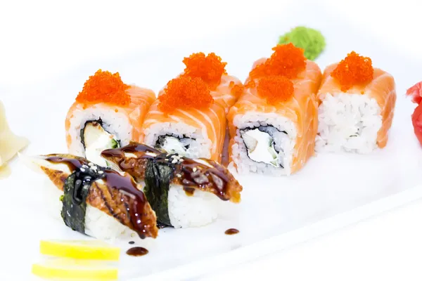 Fruits de mer japonais sushi — Photo