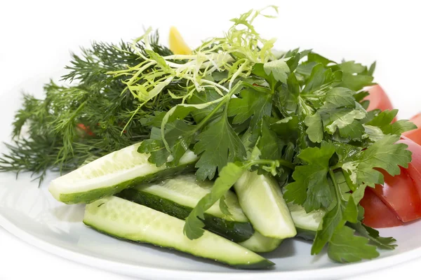 Placa con verduras frescas — Foto de Stock