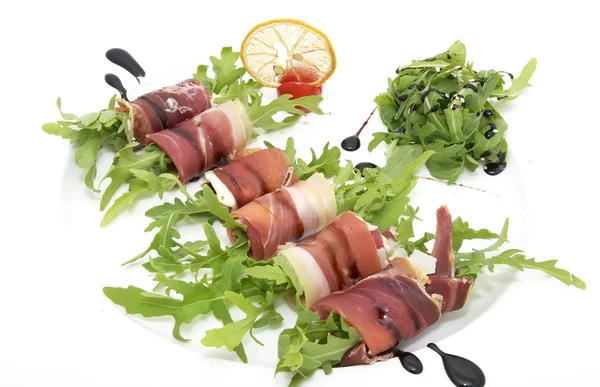 Meat rolls with arugula — Stock Photo, Image