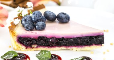 böğürtlenli turta