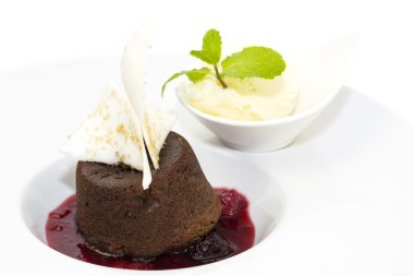 Haşhaşlı tatlı dondurma ile