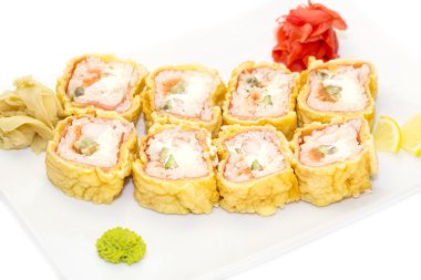 sushi lezzetli deniz ürünleri