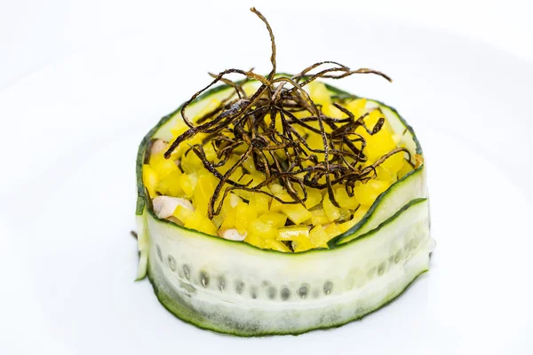 Warmer Salat mit Kalbfleisch und Gemüse — Stockfoto