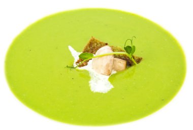 croutons bezelye çorbası