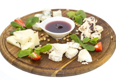 prato de queijo, com vários tipos de queijo