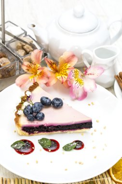 böğürtlenli turta