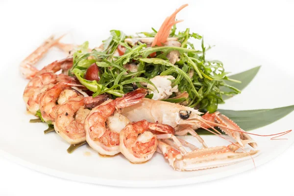 Shrimp salad greens vegetables and crayfish — Stock Photo, Image