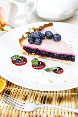 böğürtlenli turta