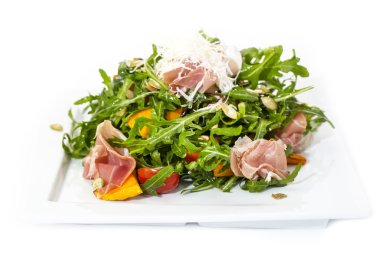 roka jambon peynir salatası