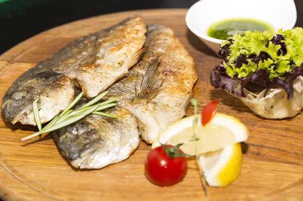 Peşte de mare gătit pe grătar — Fotografie, imagine de stoc