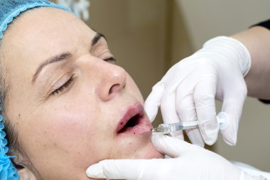 kozmetik tedavisi botox enjeksiyonu ile