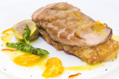 griles mandalina sosu pişmiş kaz meme