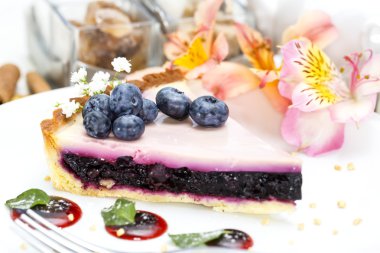 böğürtlenli turta