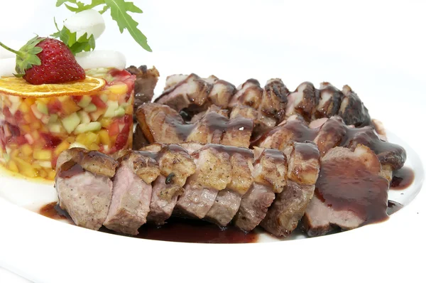 Steaksoße und Grünzeug — Stockfoto