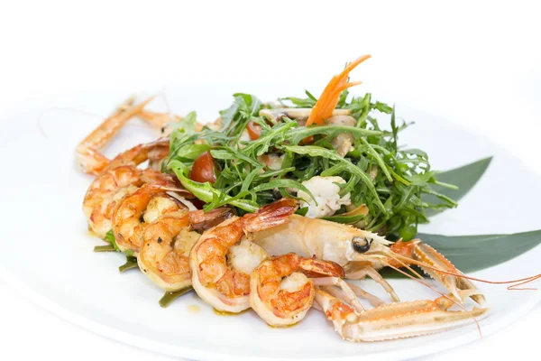 Shrimp salad greens vegetables — Stock Photo, Image